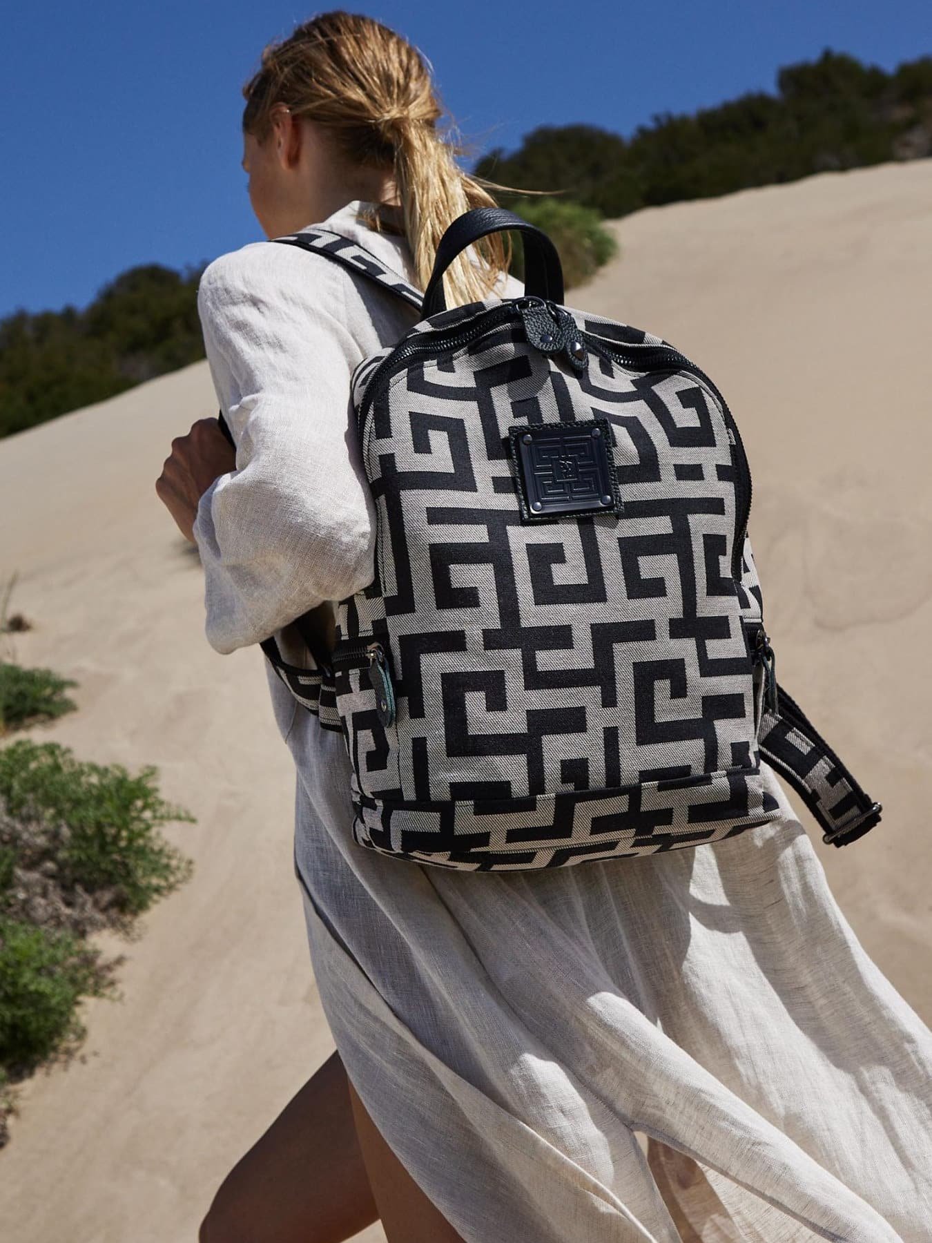 Ames Bags Olyfos Medium Beige Black 4