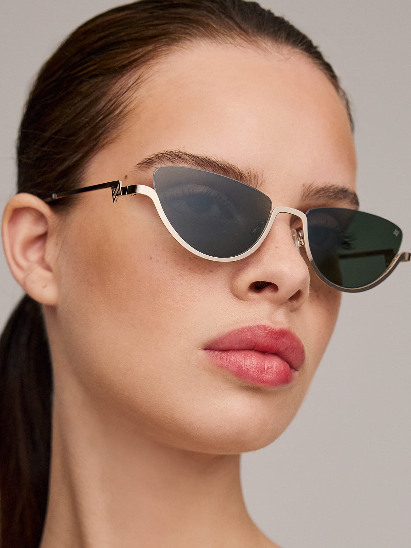 Av Sunglasses ZUMA Gold UV400 Protection